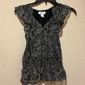 Japna Black and White Floral Top